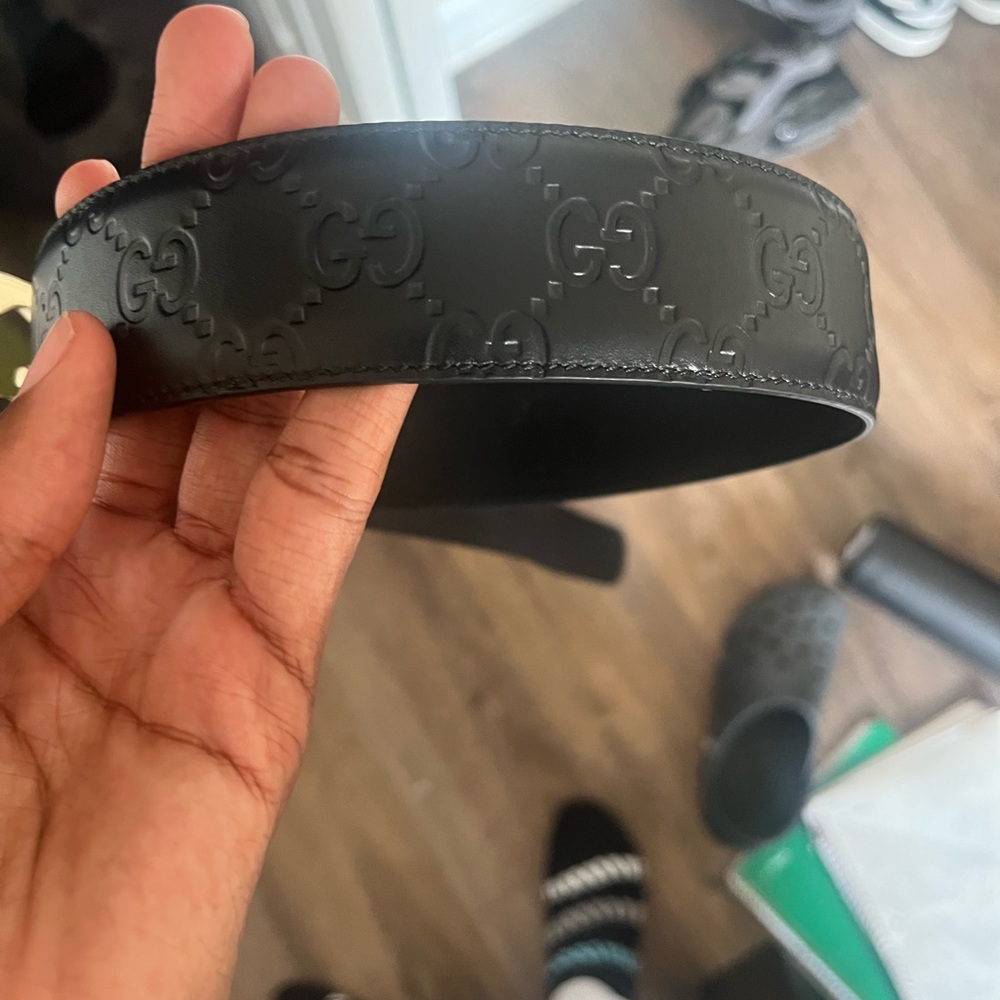 Gucci Black Belt with Gold Buckle - Picture 3 of 4